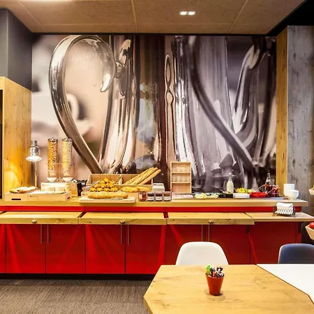 Ibis Gare De L Est 10ème 3*