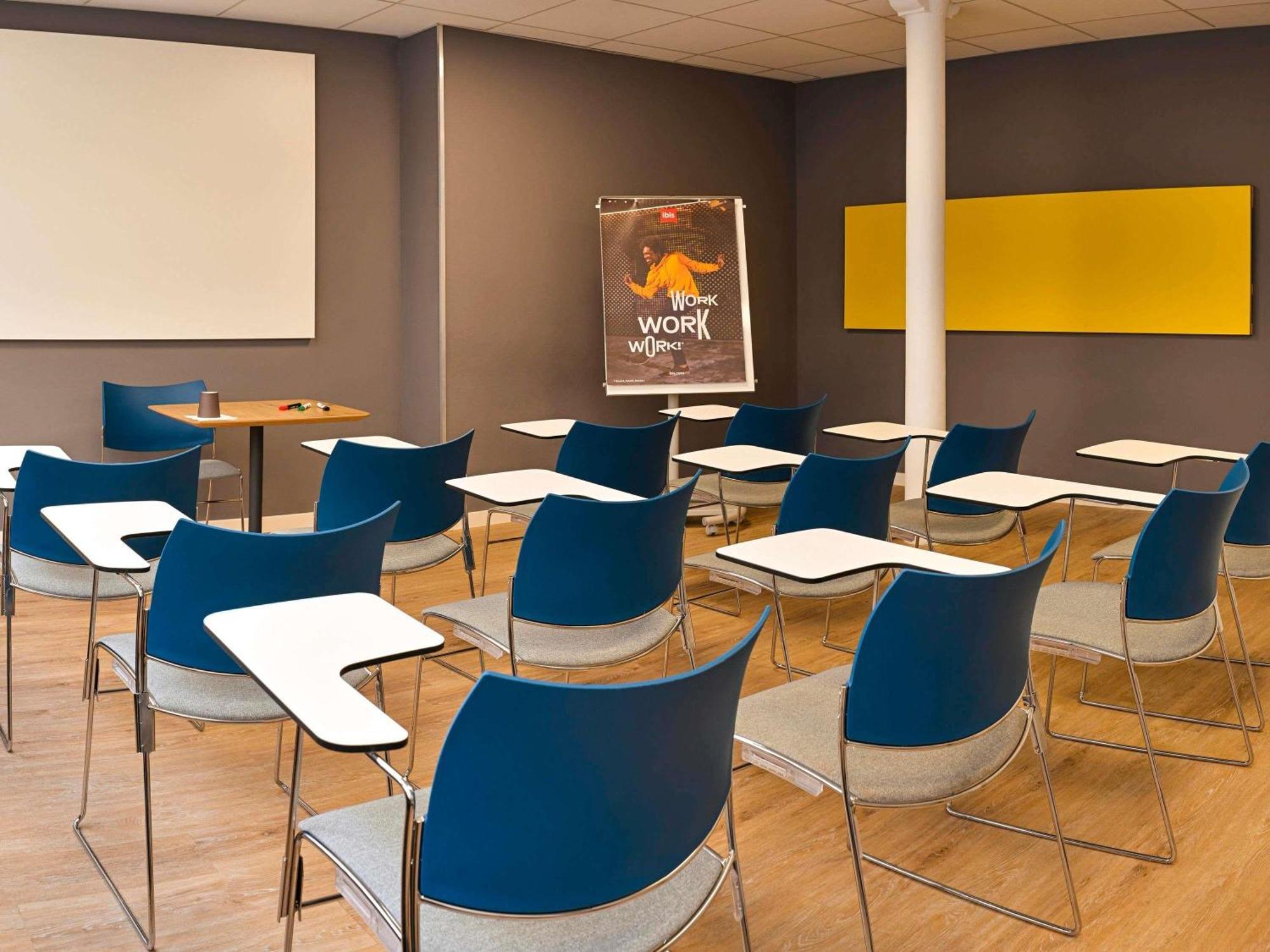 Ibis Gare De L Est 10ème 3* Parigi